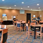 Holiday Inn Express Airport Calgary By Ihg