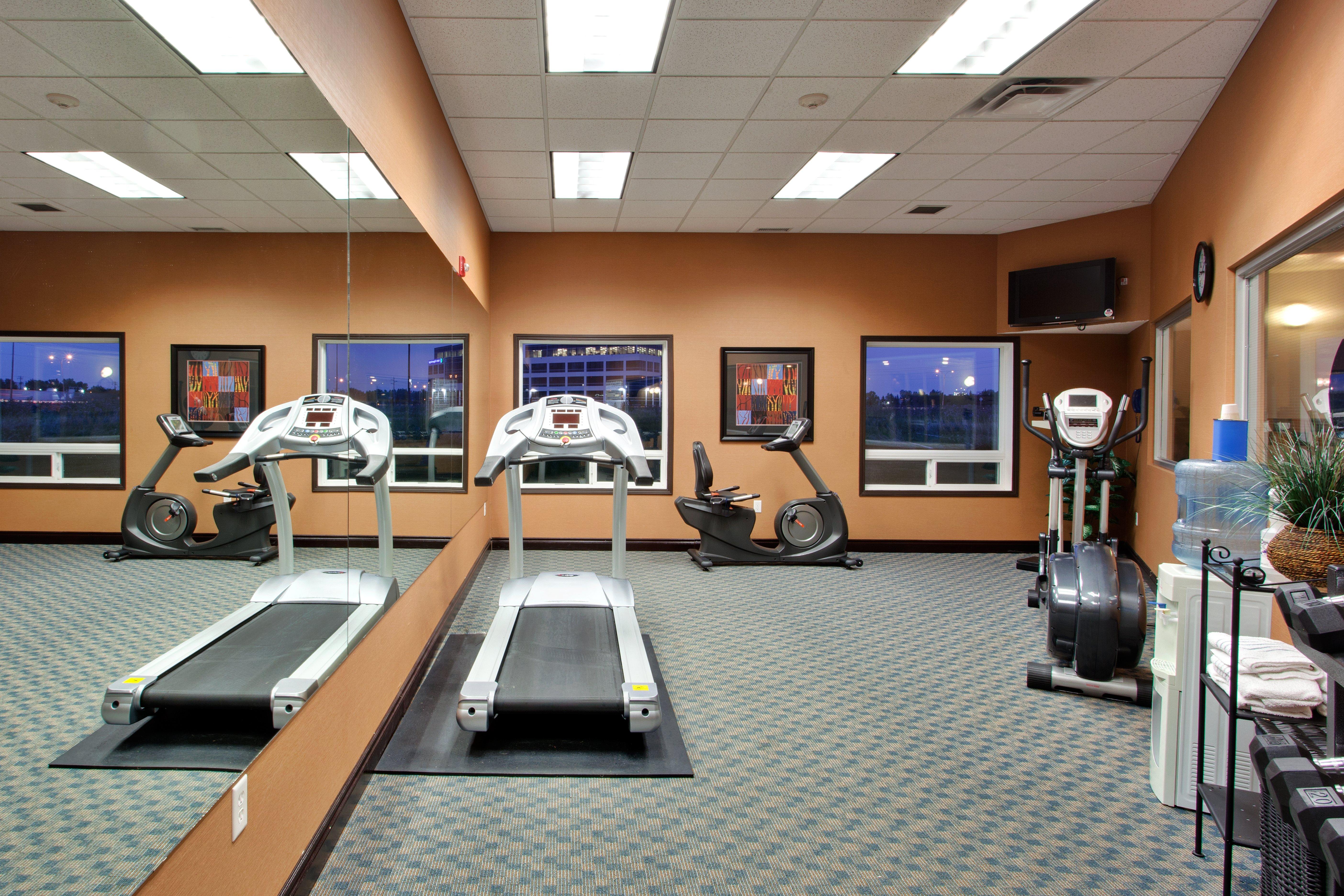 Express Airport By Ihg Calgary