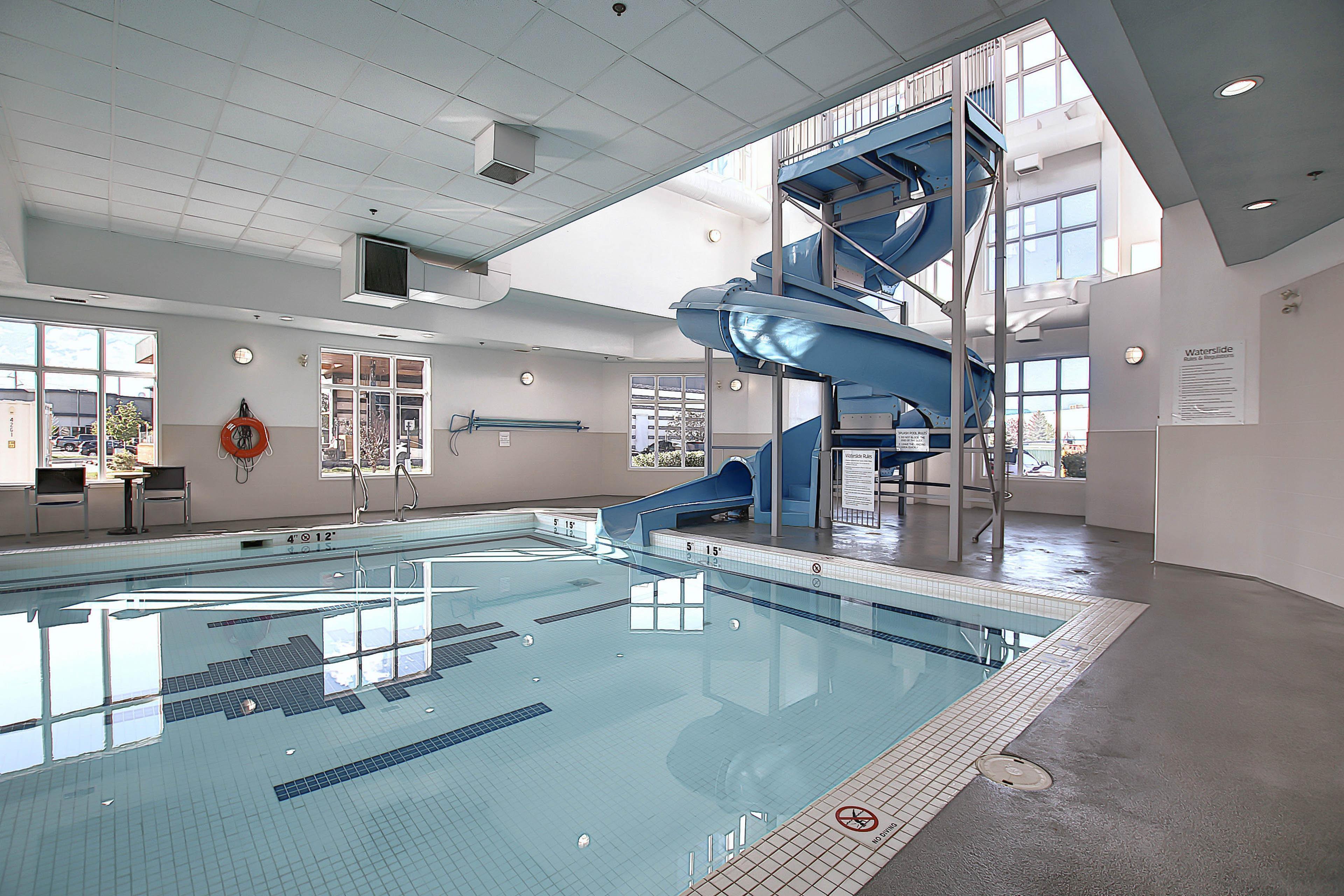 Hotel Express Airport By Ihg Calgary