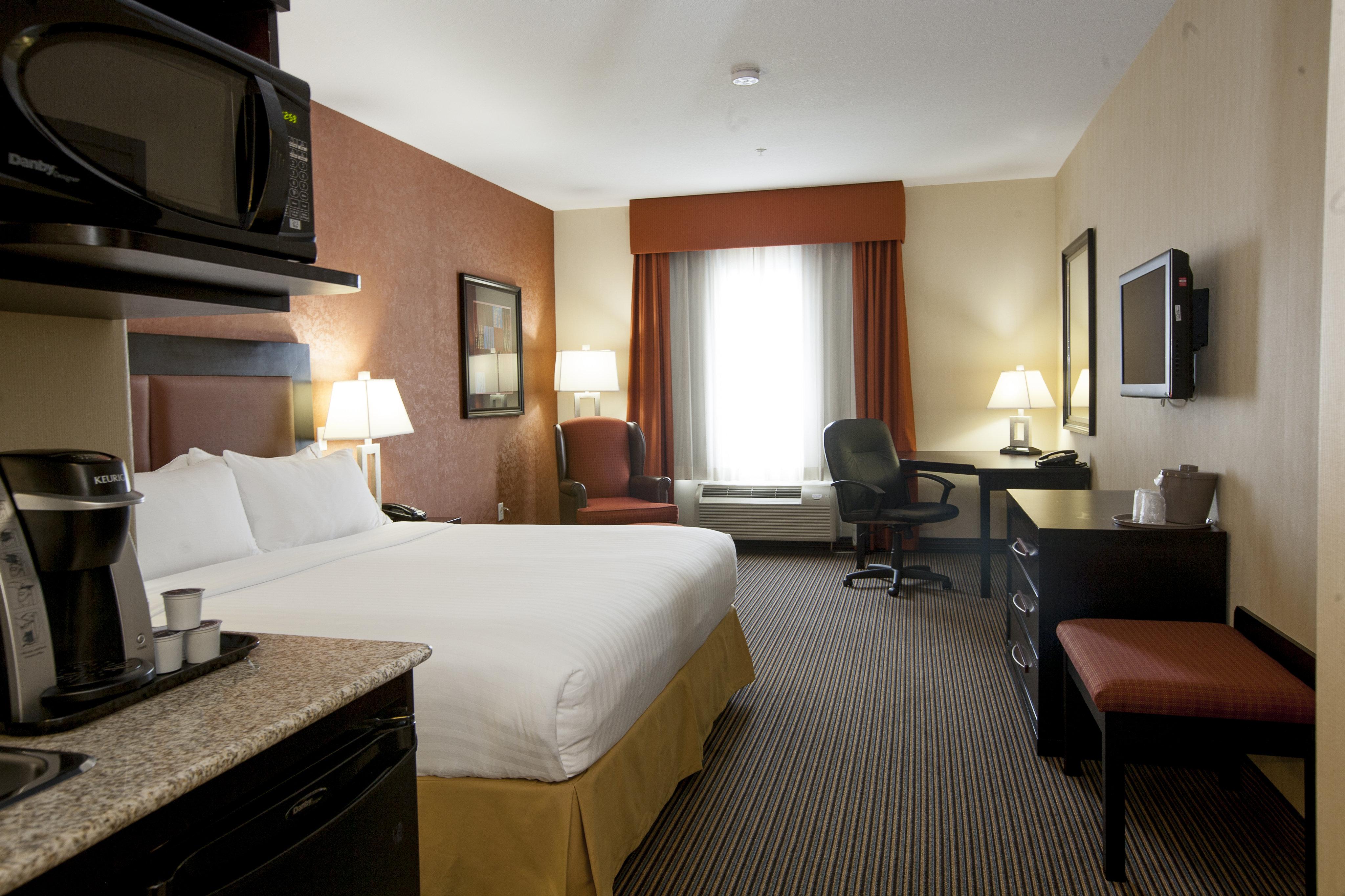 Express Airport By Ihg Hotel Calgary