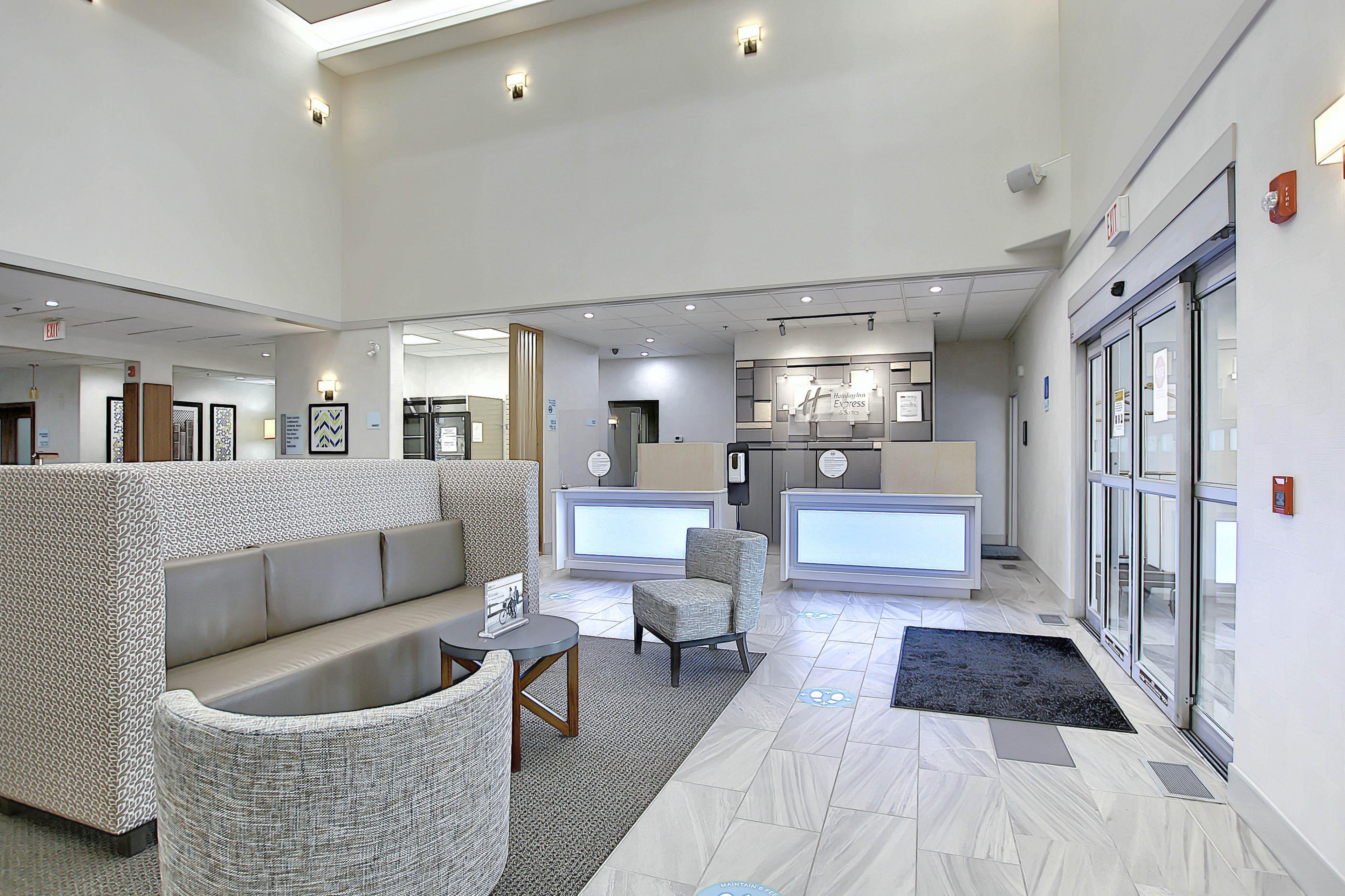 Hotel Express Airport By Ihg Calgary